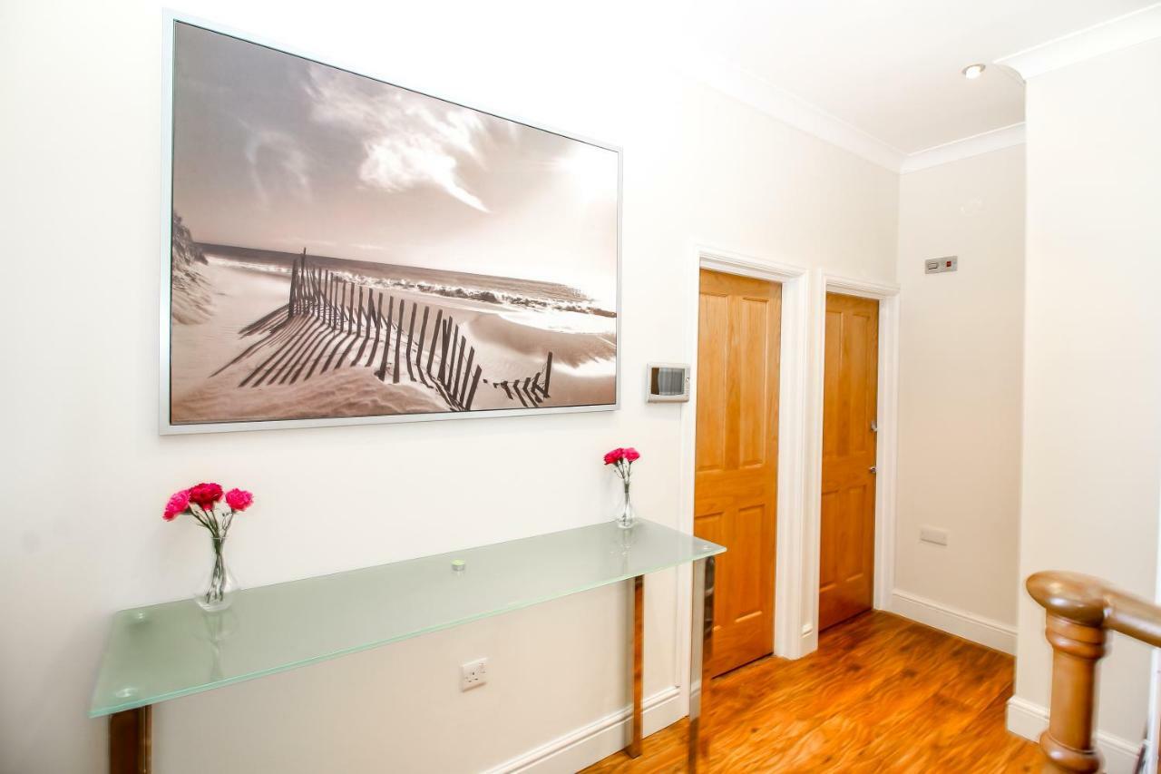 City View Flat @ Liverpool St. Londres Extérieur photo